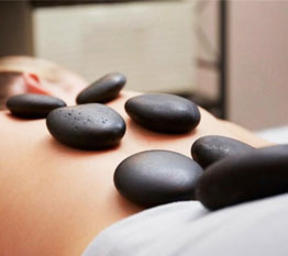massagem-com-pedras-quentes-em-fortaleza