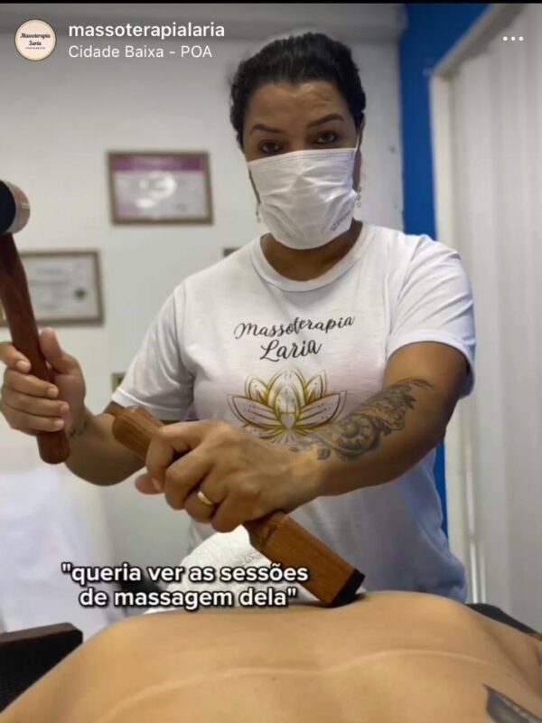 Adriana Laria Massagem em Porto Alegre, Depilação: SIM - masculina e feminina - cera e maquina,